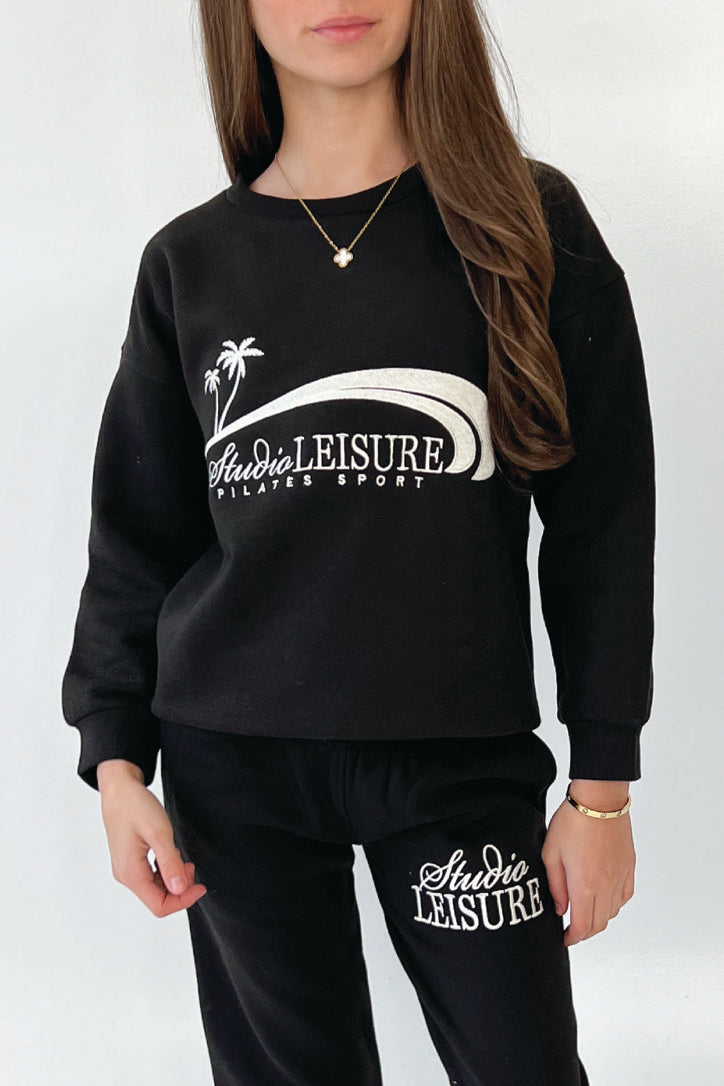 Mini studio leisure black pilates embroidered sweater