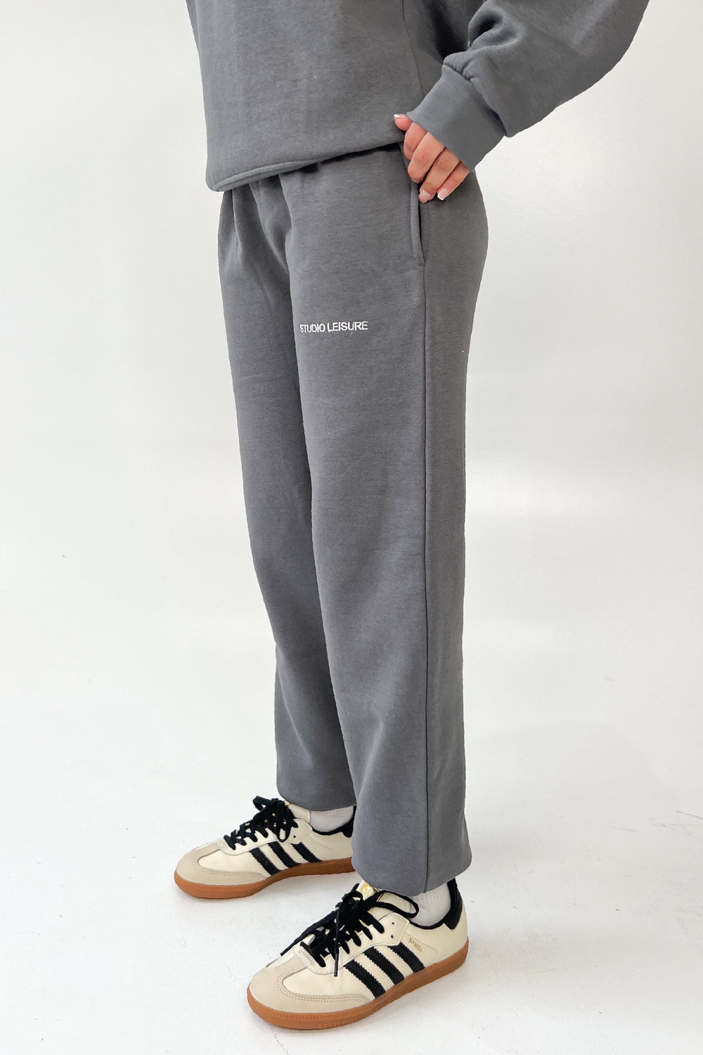 Studio Leisure essential steel grey  embroidered relaxed jogger