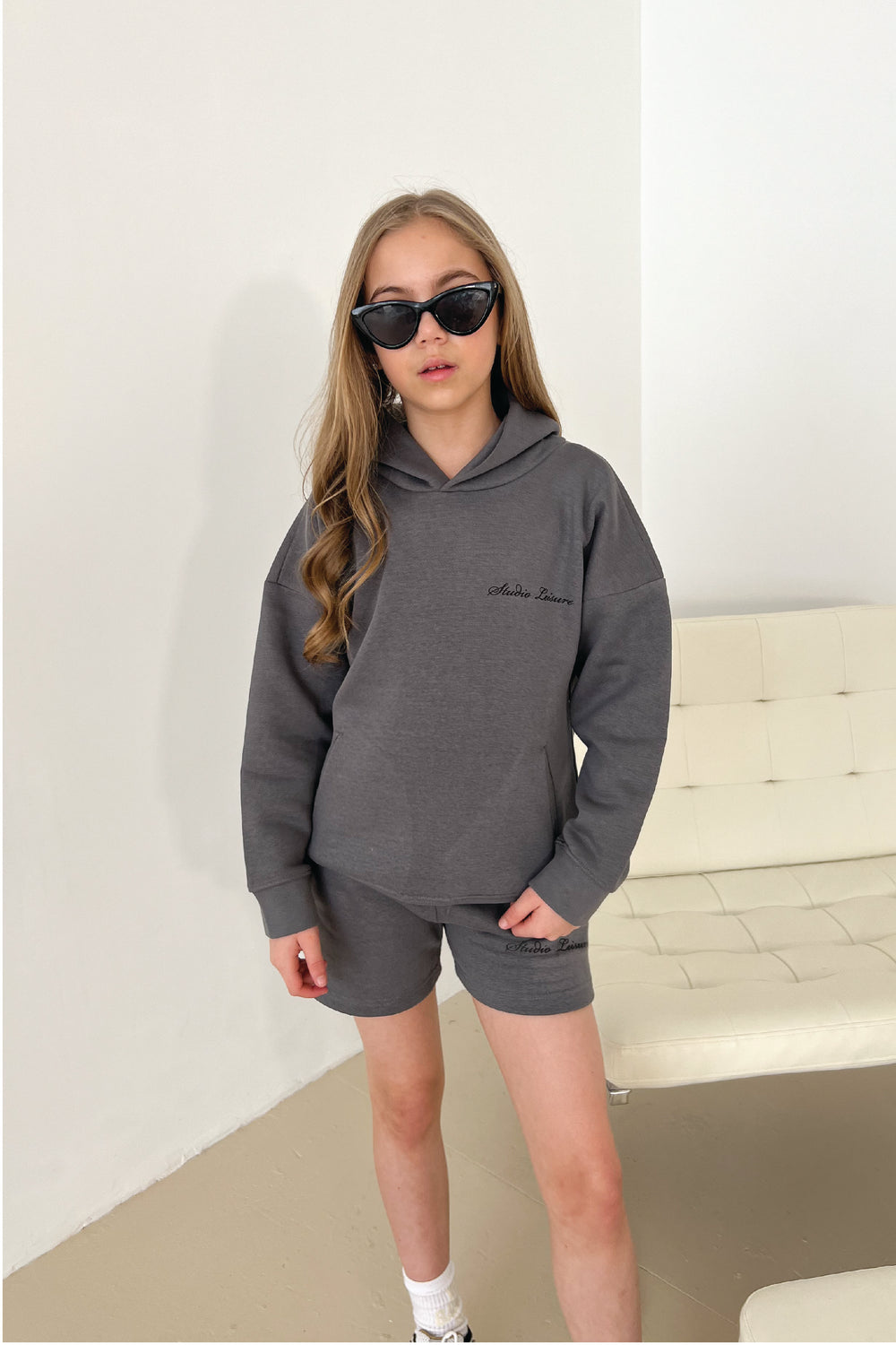 Mini studio leisure steel grey cursive printed shorts