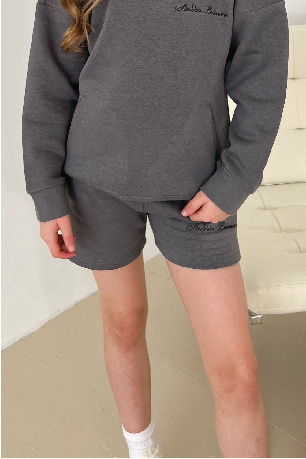 Mini studio leisure steel grey cursive printed shorts